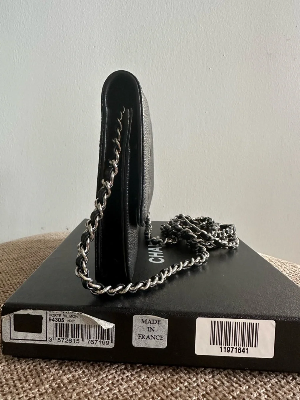 CHANEL Caviar Leather Crossbody Wallet with Silver Chain